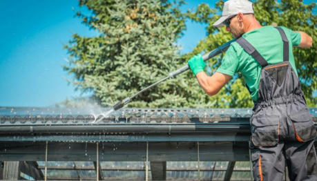 How Much Does Gutter Cleaning Cost in 2024?